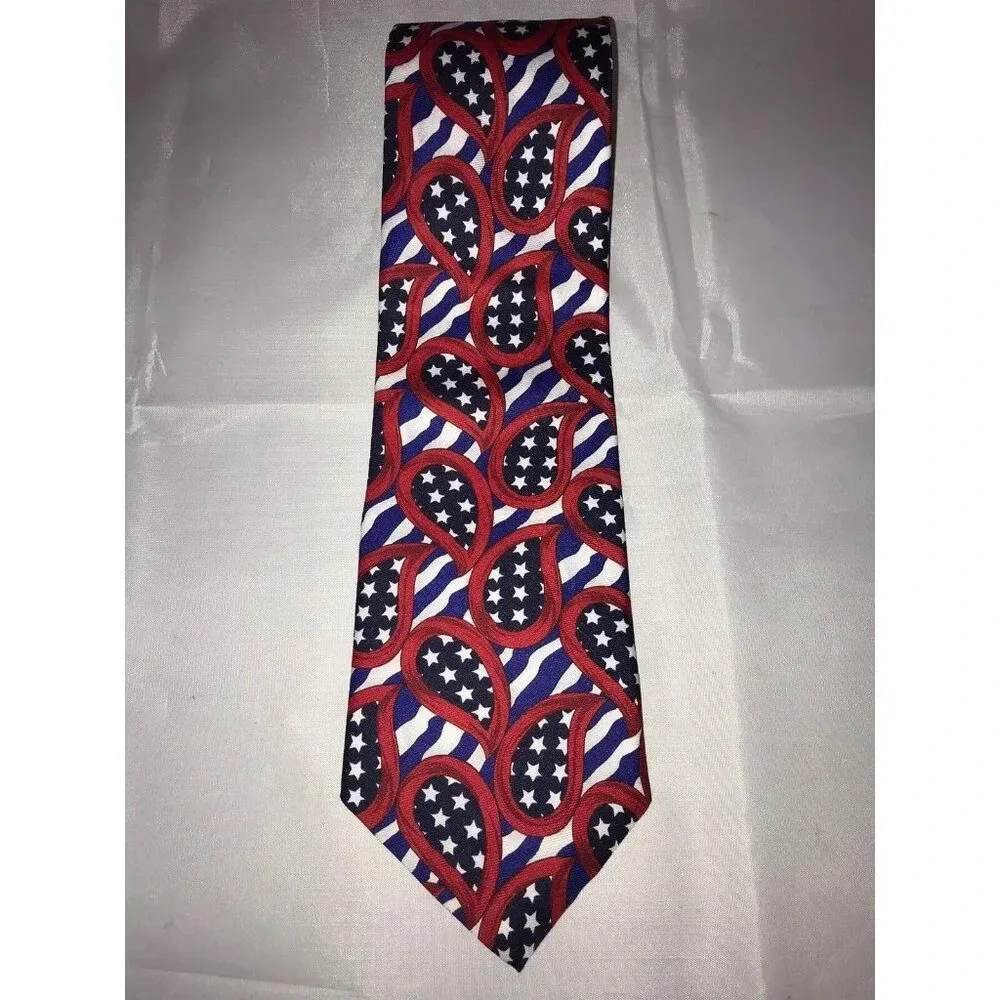 American Pop Albert Nipon USA Patriotic Red White Blue Paisley Classic Neck Tie
